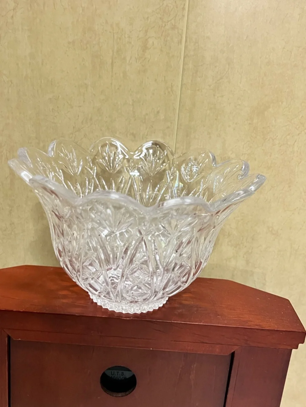 N/A crystal bowl